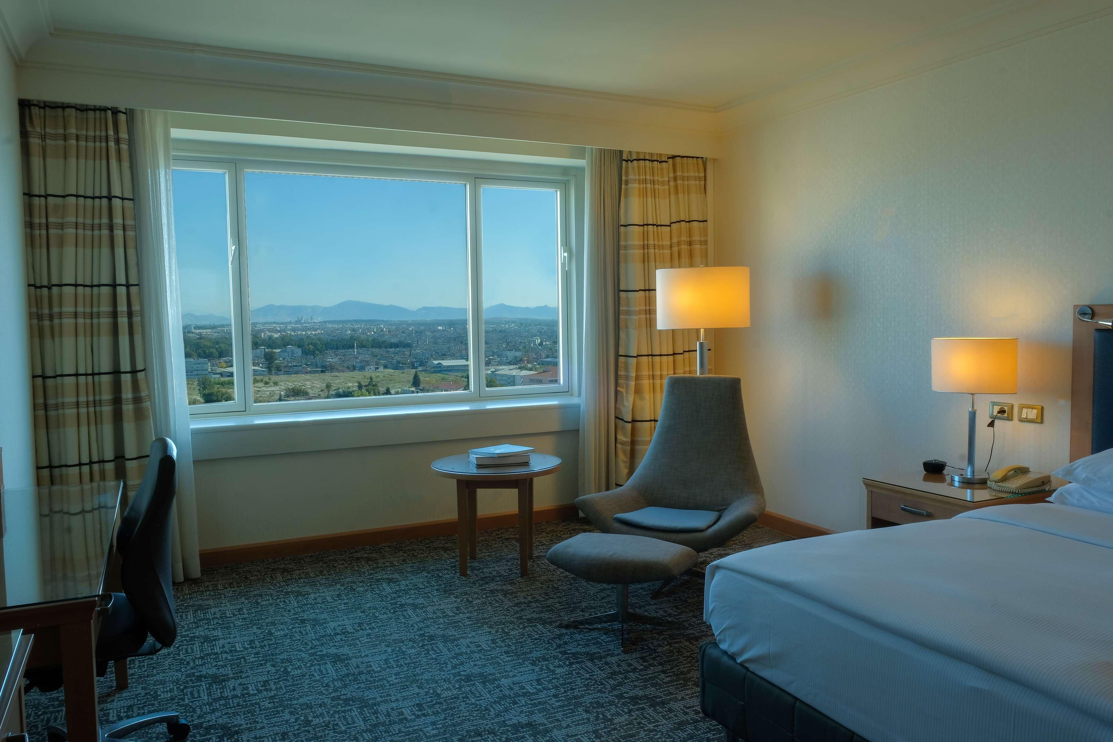 Adana Hiltonsa Hotel Экстерьер фото