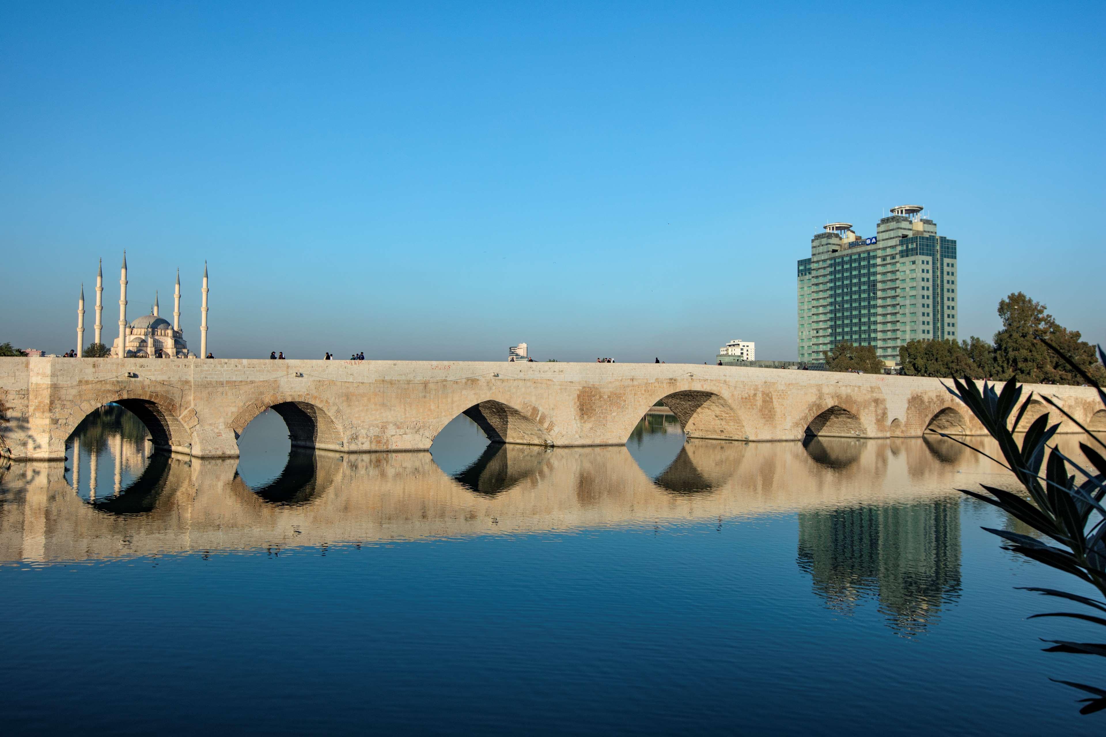 Adana Hiltonsa Hotel Экстерьер фото