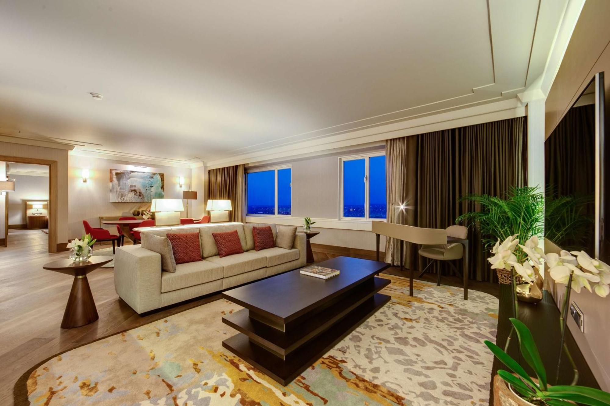 Adana Hiltonsa Hotel Экстерьер фото