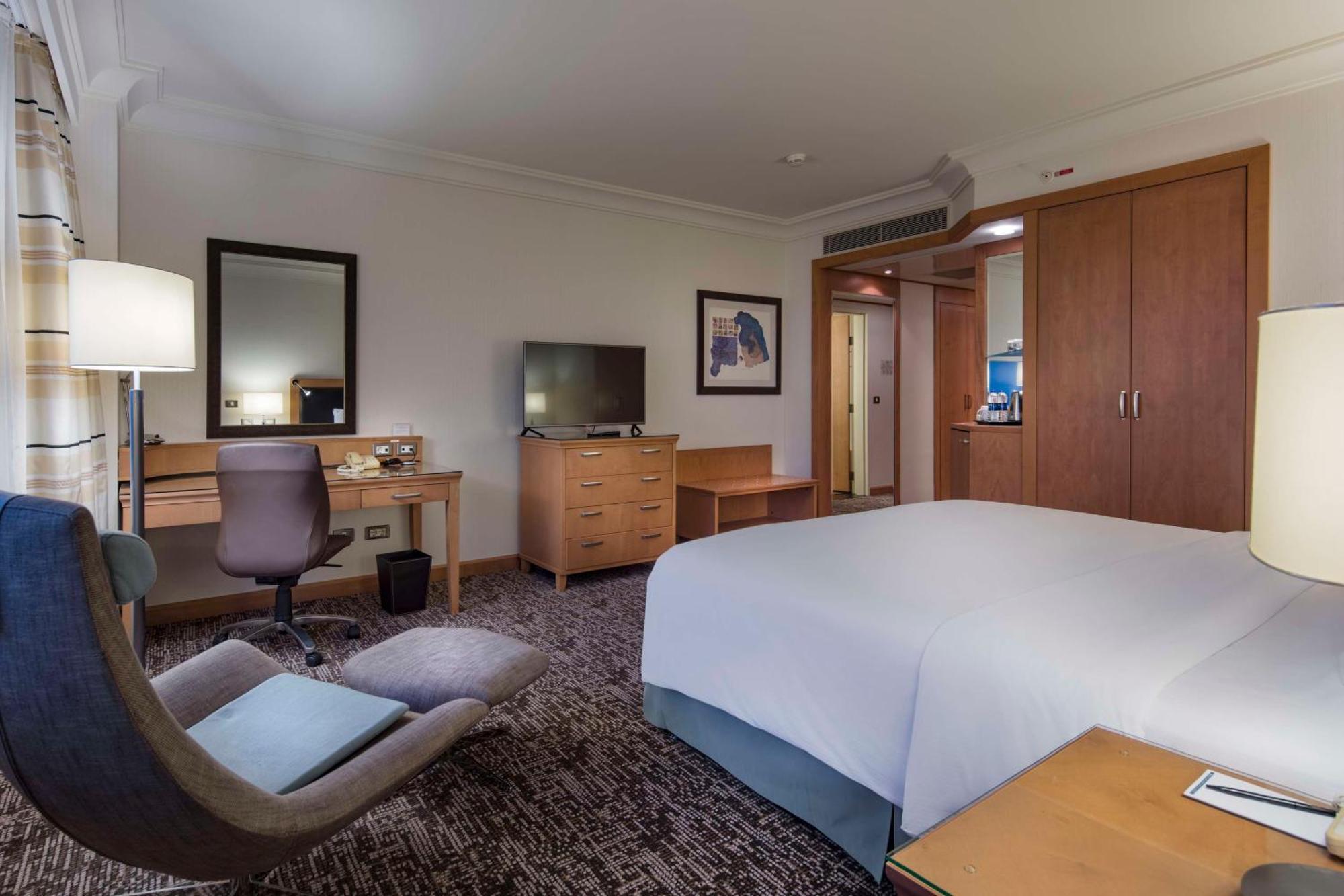 Adana Hiltonsa Hotel Экстерьер фото
