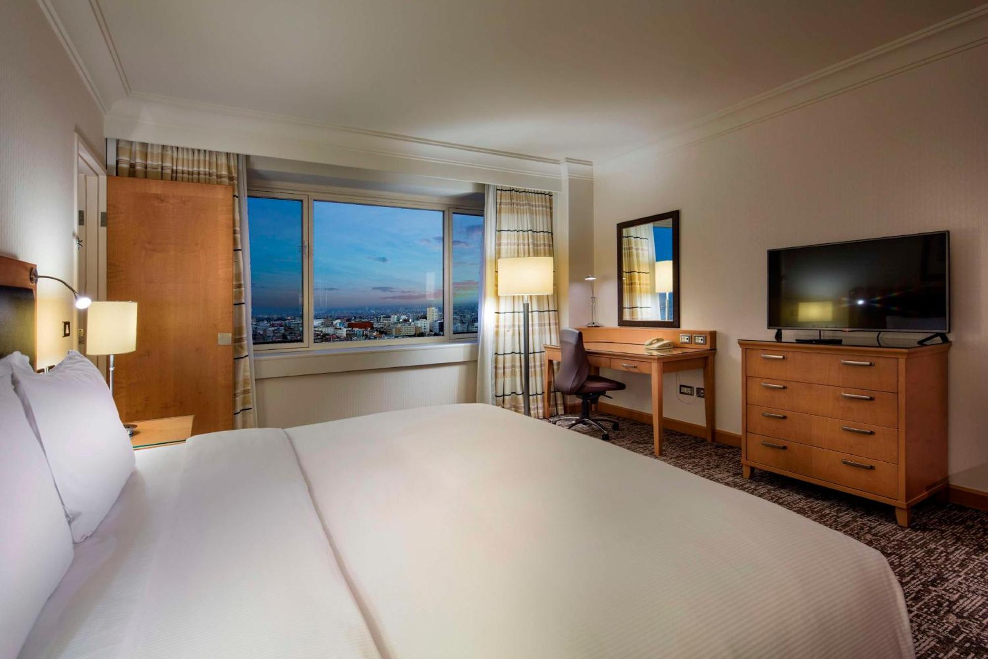 Adana Hiltonsa Hotel Экстерьер фото
