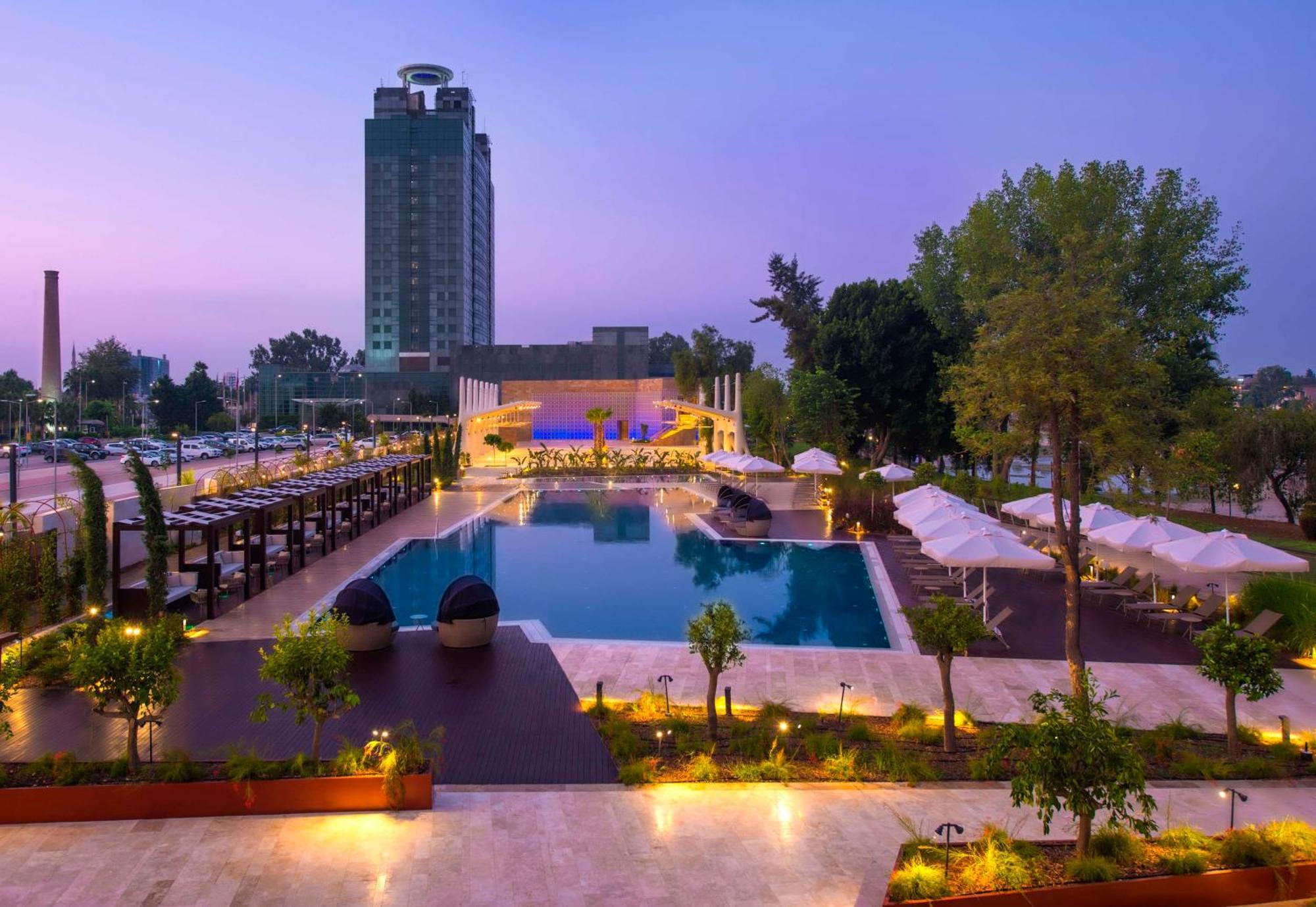 Adana Hiltonsa Hotel Экстерьер фото